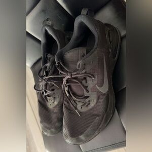 Nike Men's Black Sneakers